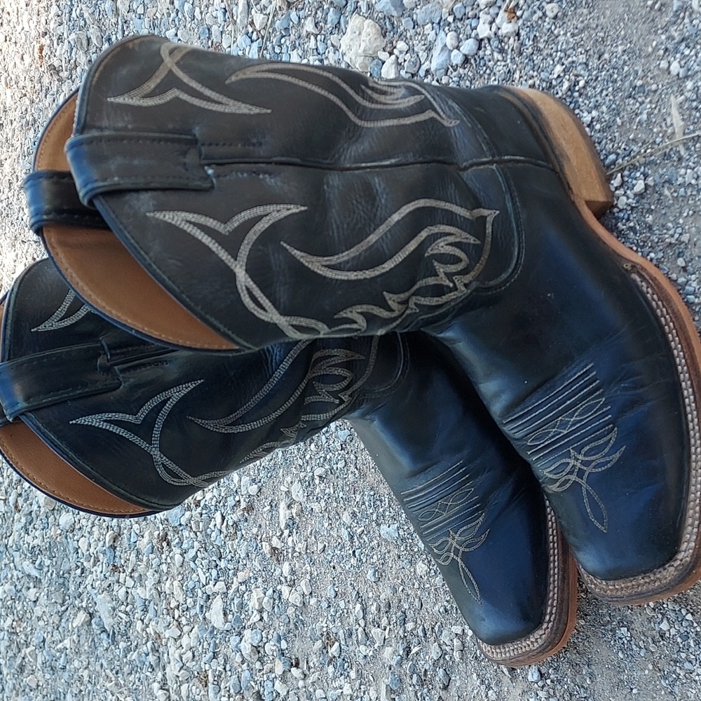 Justin boots 7 ee men's or womens 10 w square toe cowboy western boots